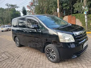 Toyota Noah 2008 Black