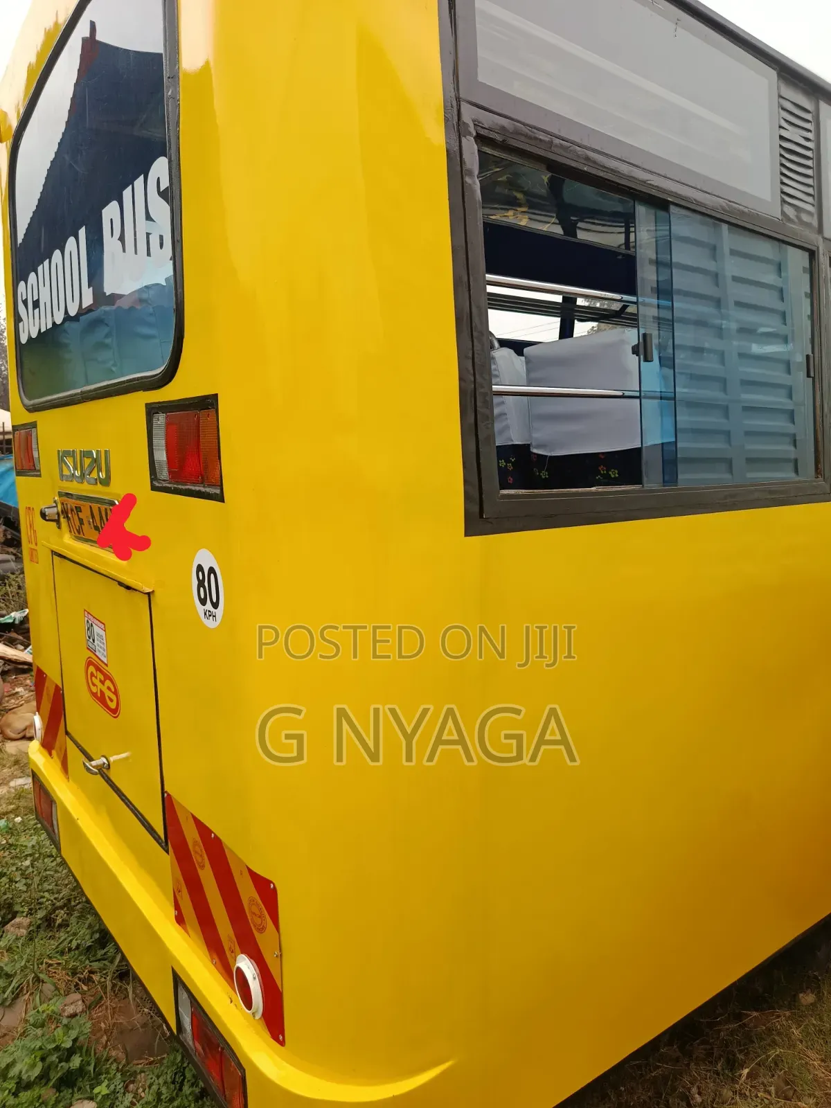 Isuzu NQR 2015 Yellow