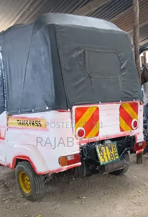 Piaggio 2019 White
