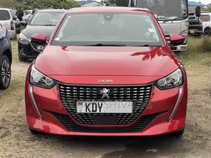 Peugeot 208 2021 Red