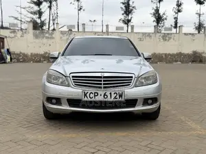 Mercedes-Benz C180 2011 Silver