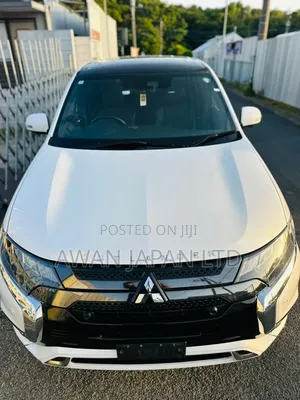 Mitsubishi Outlander 2019 White