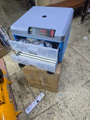 136eggs Automatic Incubator Ac/Dc With Outside Water System