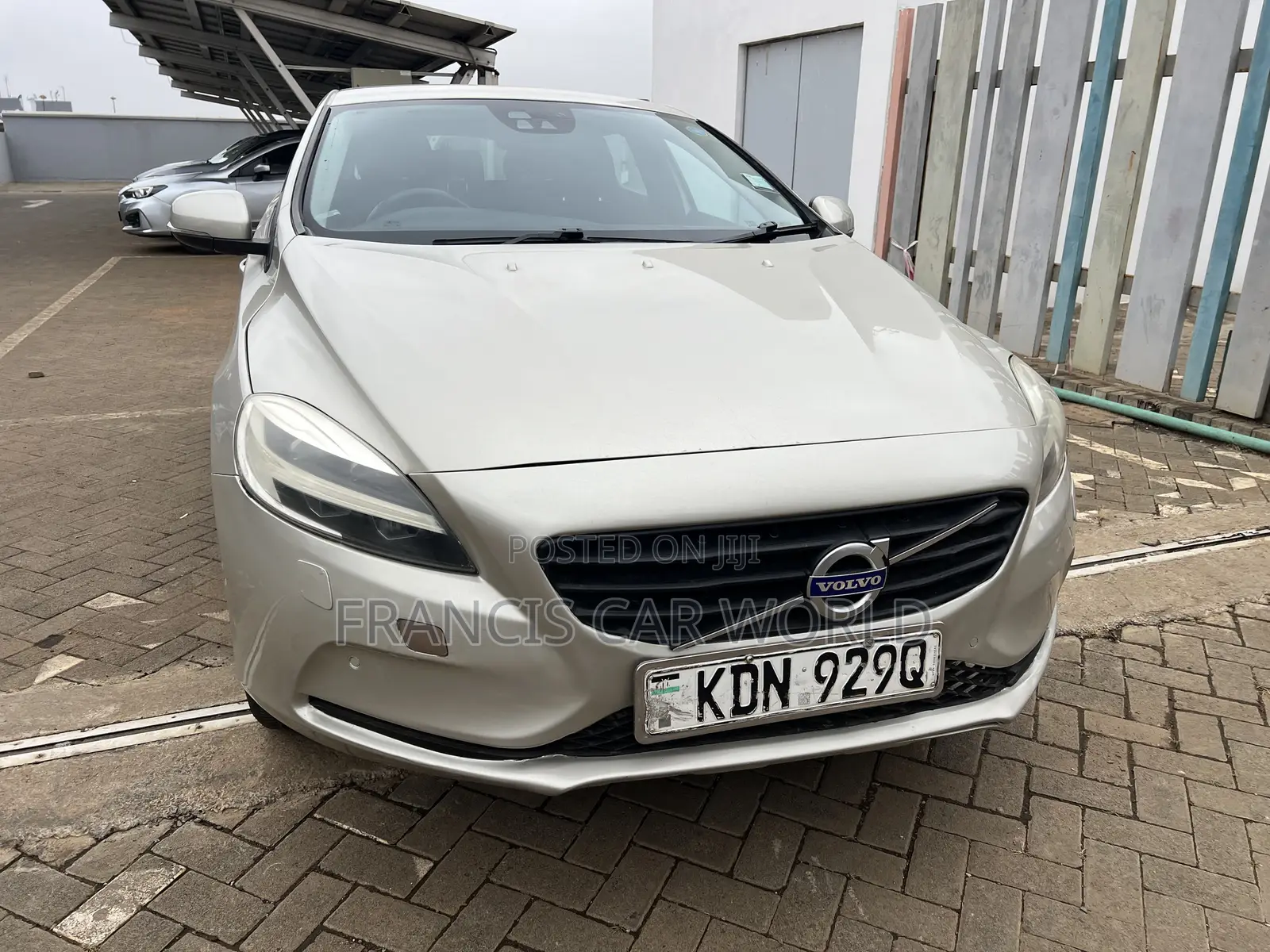Volvo V40 2016 Gray
