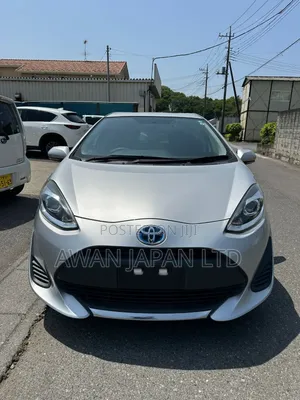 Toyota Aqua 2019 Silver
