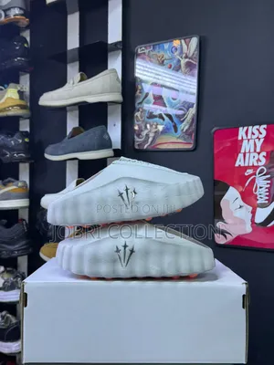 White Nike X Travis Scott Mind 001 Slip Slides