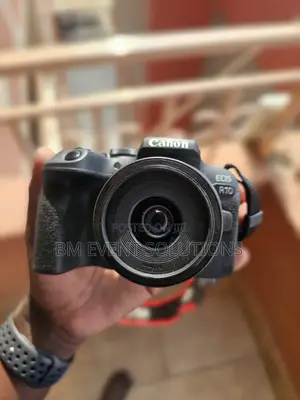 Canon Eos R10 Available for Hire.