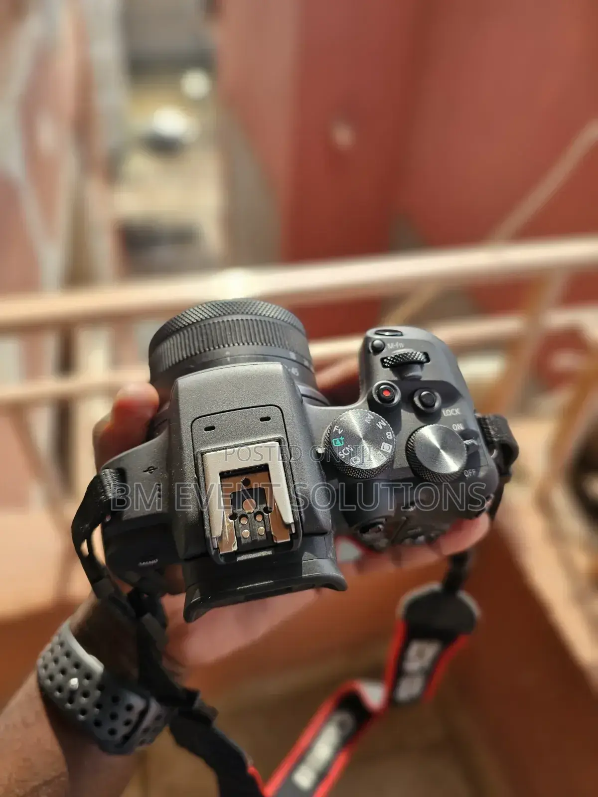 Canon Eos R10 Available for Hire.