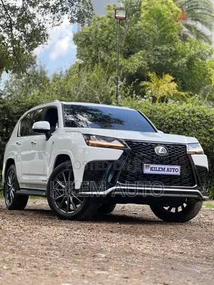 Lexus LX 500d 2023 White