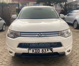 Mitsubishi Outlander 2014 White