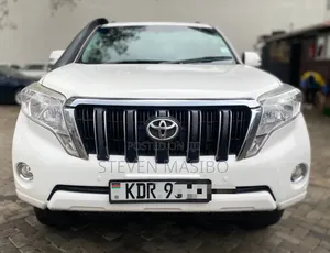 Toyota Land Cruiser Prado 2017 White