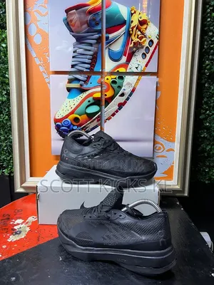 Cloudboom Strike Mesh Tripple Black “Qc”
Sizes:39-45