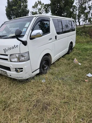 Toyota HiAce 2011 White