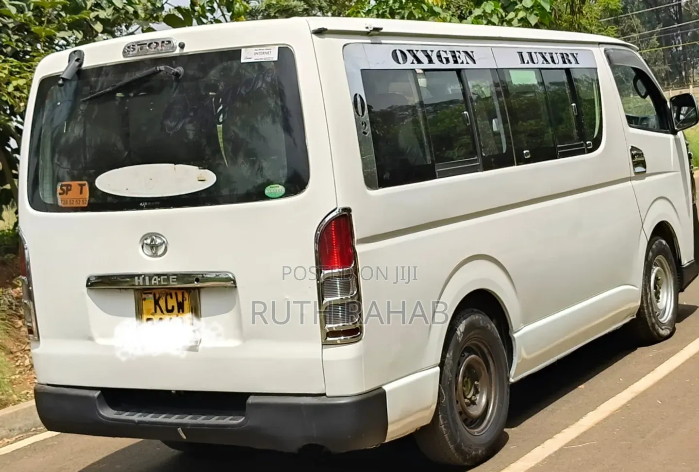 Toyota HiAce 2013 White