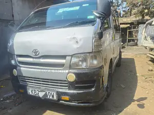 Toyota HiAce 2007 Silver