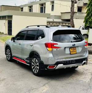 Subaru Forester 2019 Silver