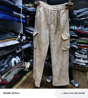 Quality Casual Unisex Double Side Pocket Baggy Sweatpants Available