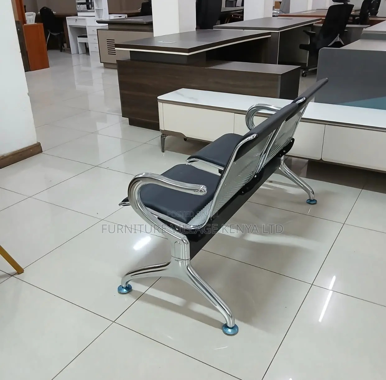 Contemporary Two-Seater Link Reception Bench