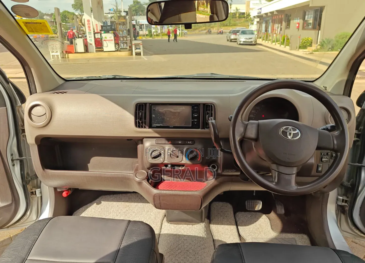 Toyota Passo 2014 Silver