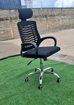 Ergonomic Mesh Office Chair With Headrest – Adjustable Swivel Chair