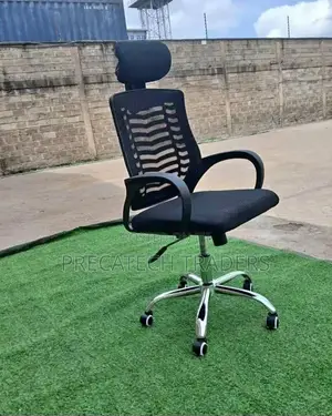 Comfortable Executive Office Chair – Mesh Back Adjustable Height