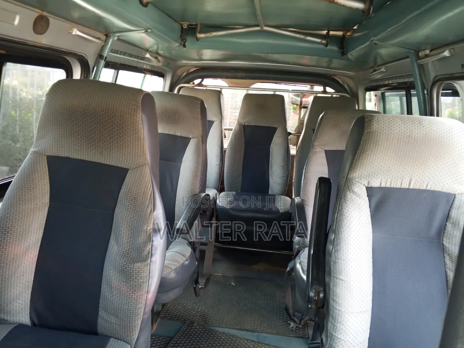 Toyota HiAce 2014 Silver
