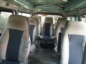 Toyota HiAce 2014 Silver
