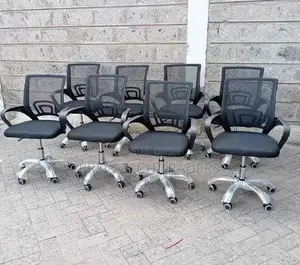 Modern Mesh Office Chair – Adjustable Comfortable