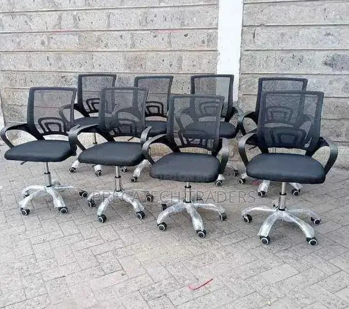 Modern Mesh Office Chair – Adjustable Comfortable