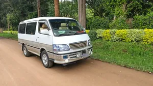 Toyota HiAce 2004 White