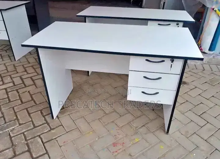 Durable Study Office Desk 0.9m