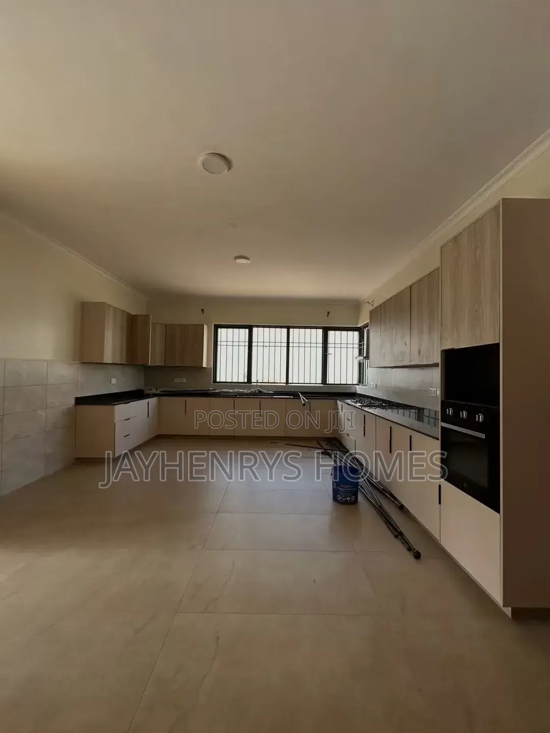 6bdrm Villa in Loresho for rent
