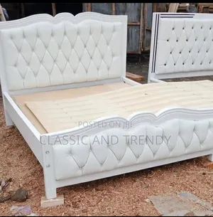 4x6 White Tufted Bed