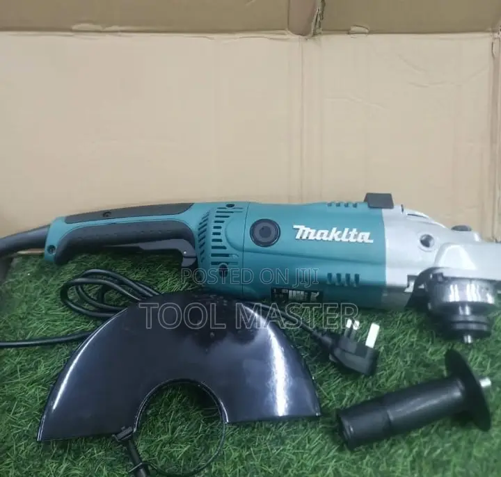 Makita 9-Inch Angle Grinder