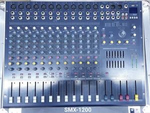 Plain Mixer 12 Channel