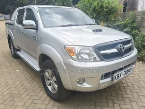 Toyota Hilux 2007 Silver