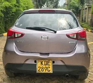 Mazda Demio 2015 Pink