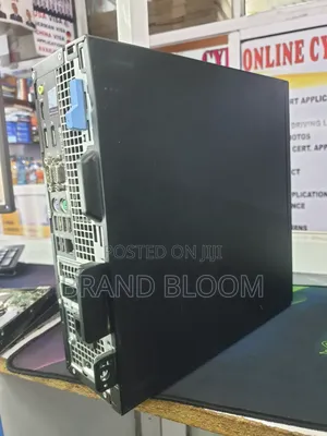 Desktop Computer Dell OptiPlex 5050 8GB Intel Core i5 HDD 500GB