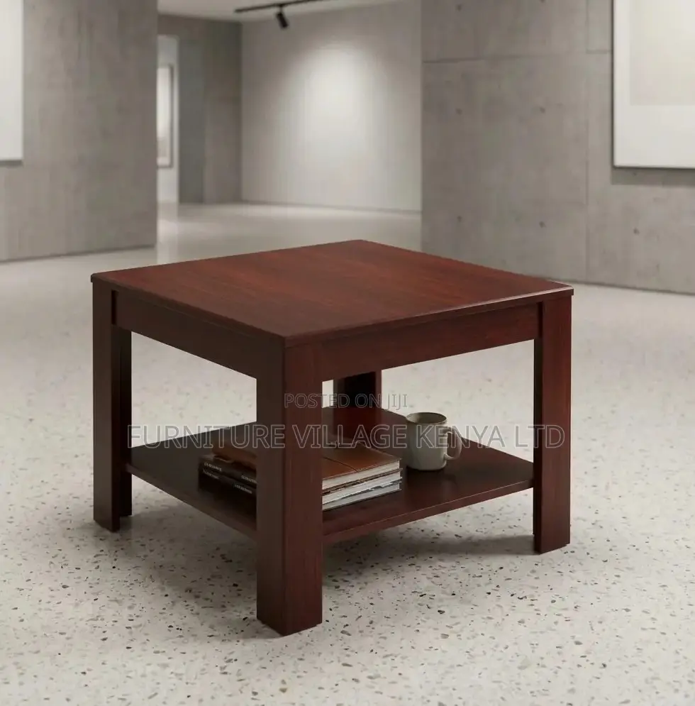 Elegant Reception Coffee Table