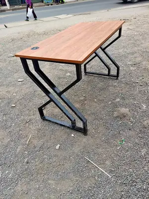 Metallic Office Table – Durable Computer Desk