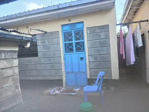 2bdrm Bungalow in Foresight Motors, Kamakis for rent