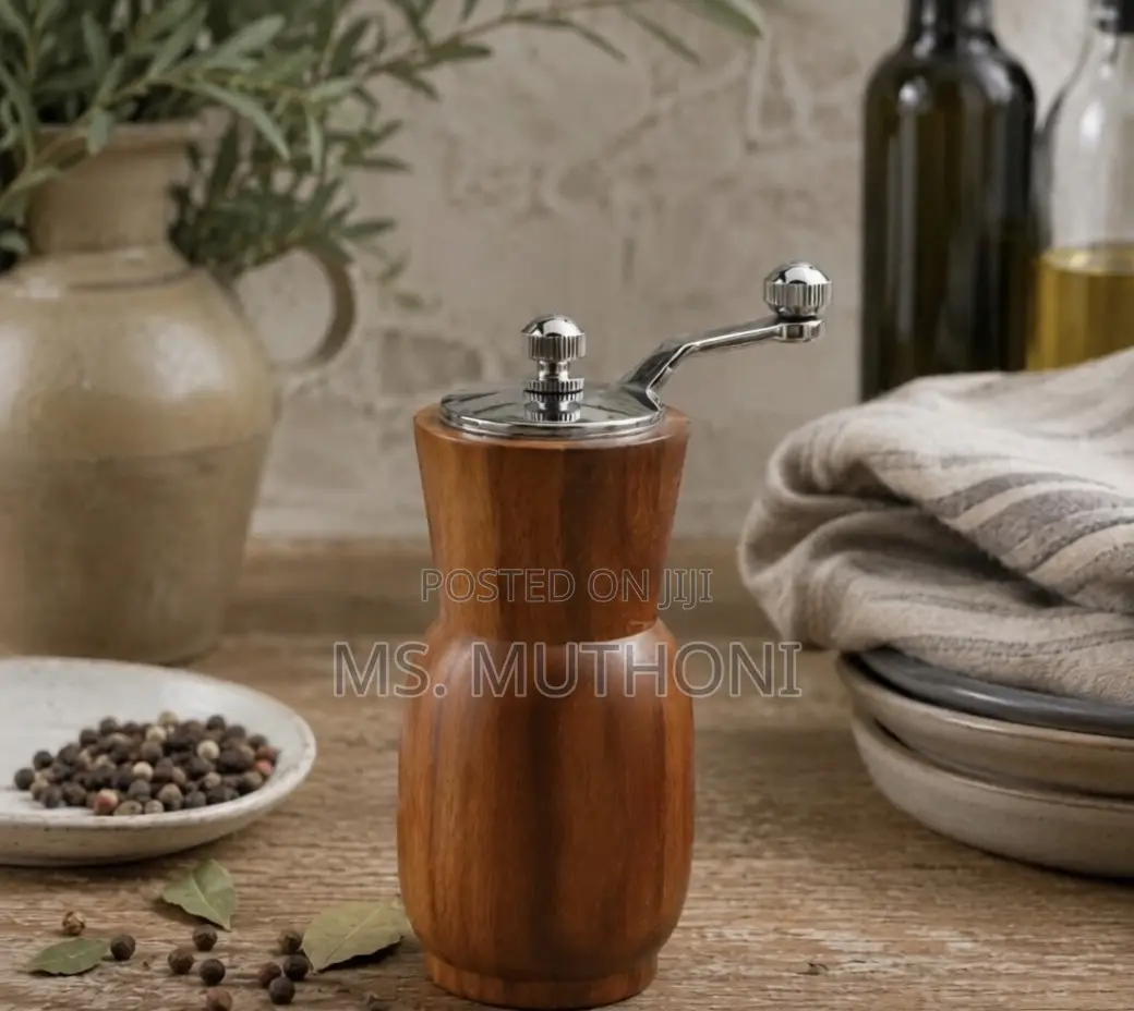 Acacia Manual Salt Pepper Grinder Set