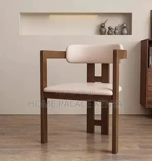 Dining Chair: Elegant Boucle Upholstered Modern Chair