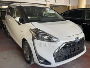 Toyota Sienta 1.5 Hybrid FWD (6-seater) 2020 White
