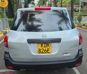 Nissan Advan 2015 Silver