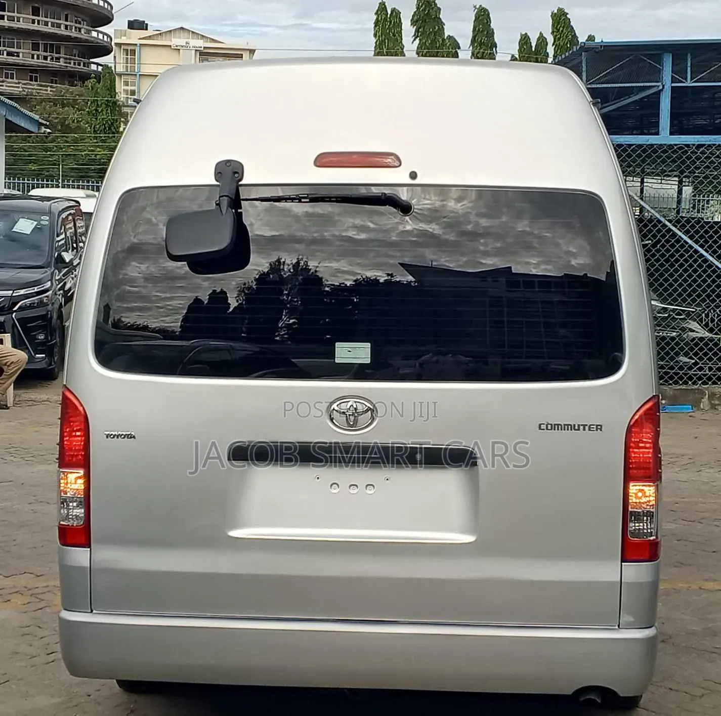 Toyota HiAce 2020 Silver
