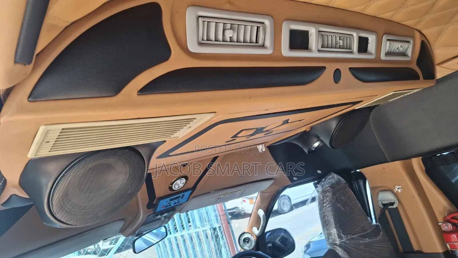 Toyota HiAce 2019 Silver
