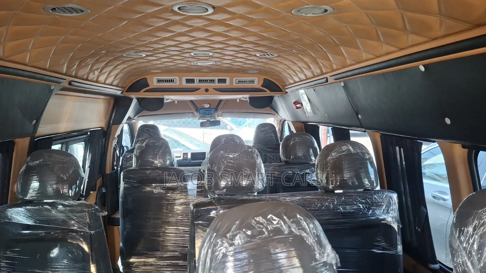 Toyota HiAce 2019 Silver
