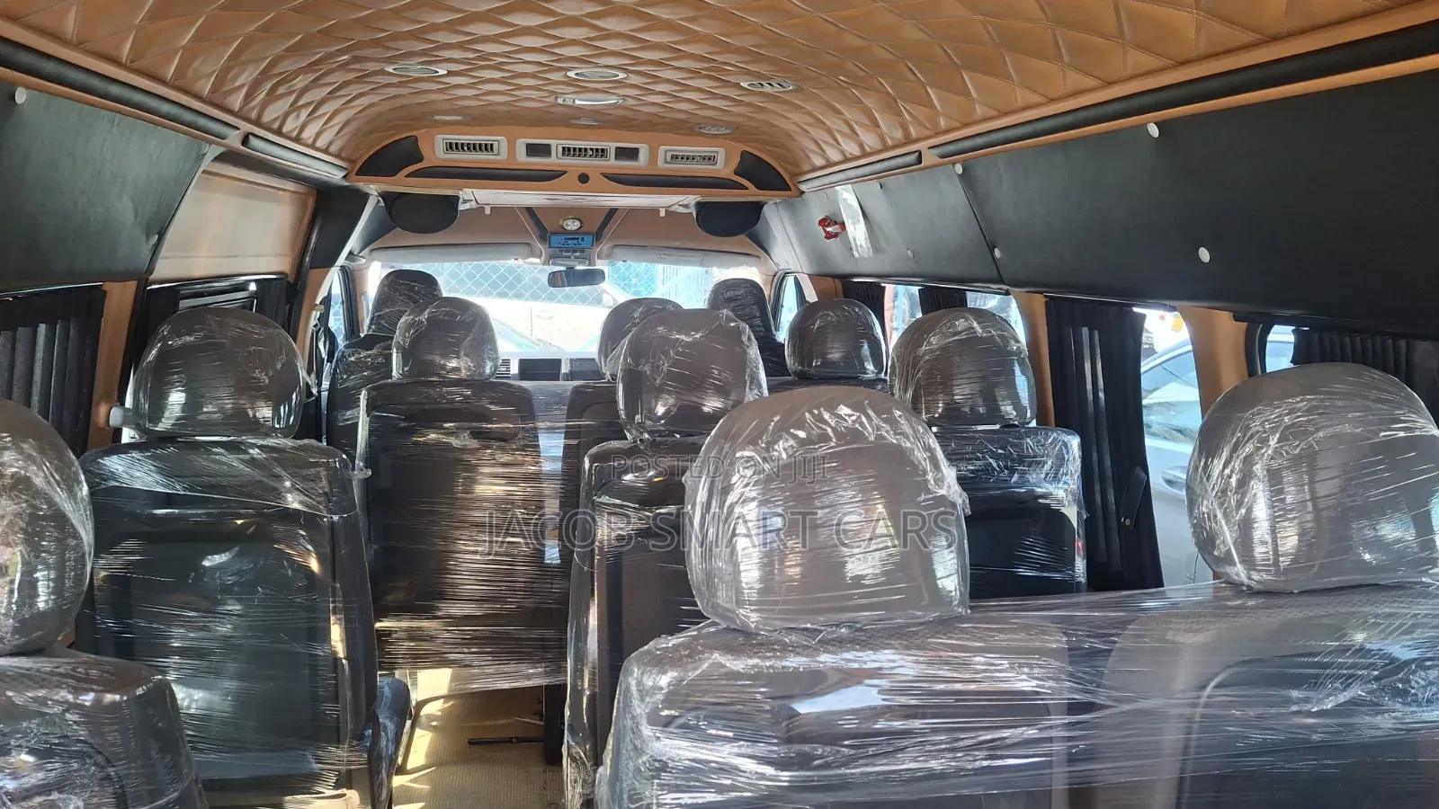 Toyota HiAce 2019 Silver