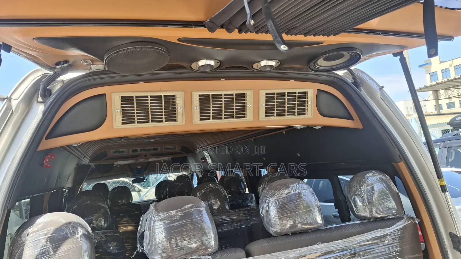 Toyota HiAce 2019 Silver